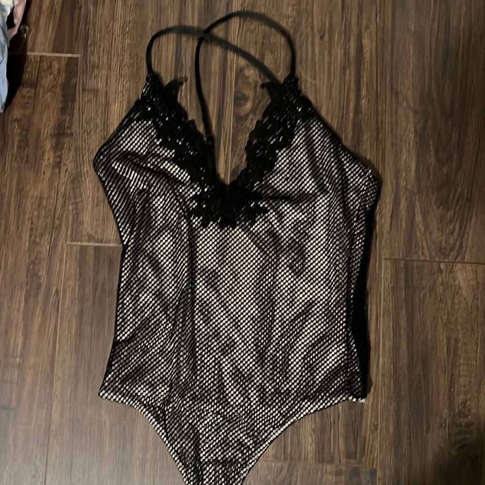 Worn once, Express body suite